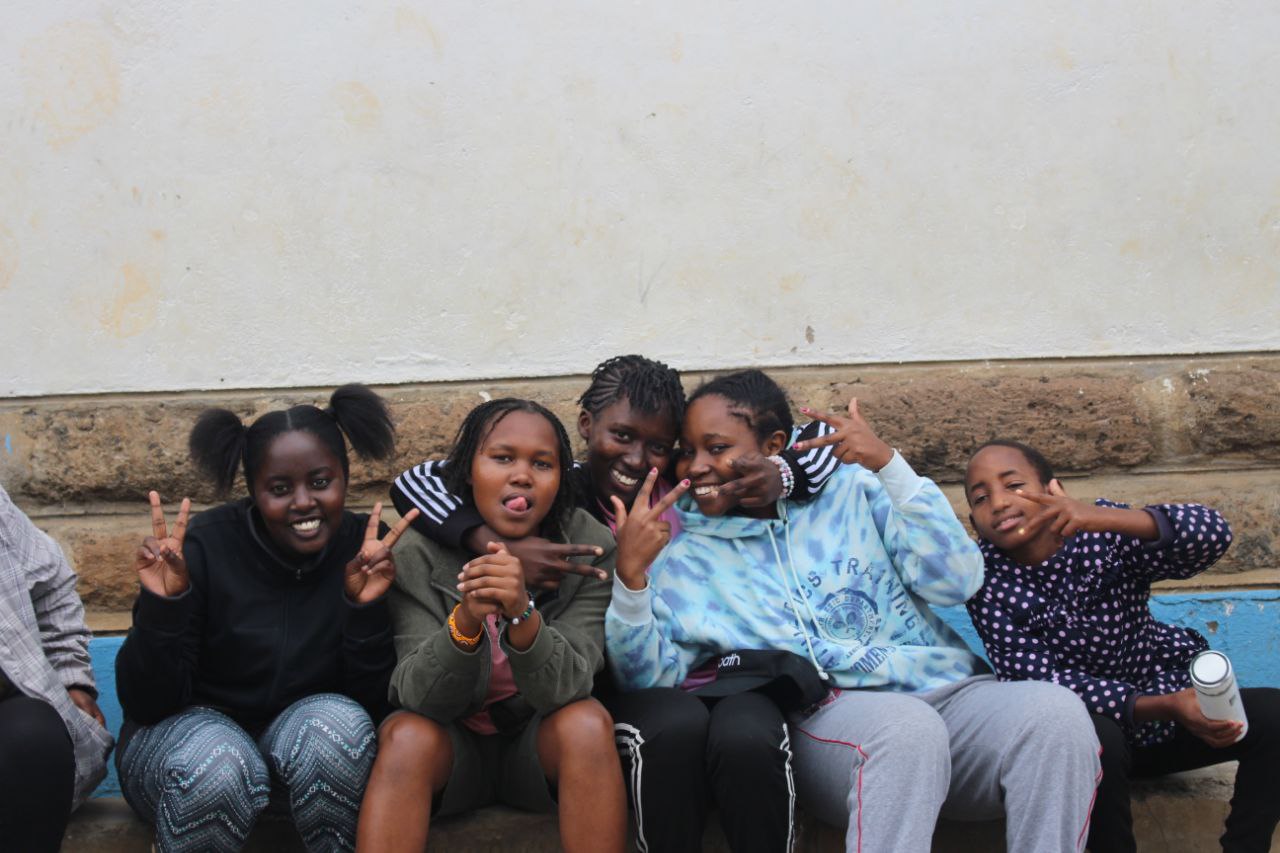 Girls hanging out at KCH