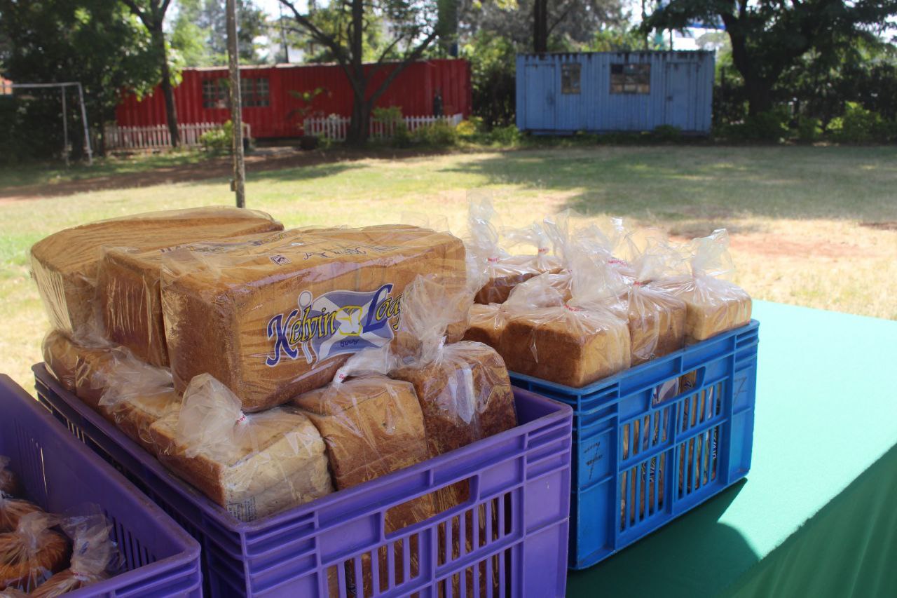 Kelvin Loaf display